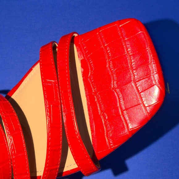 🔥🔥🔥NEW Marc Fisher Red shoes sandals - Picture 5 of 7